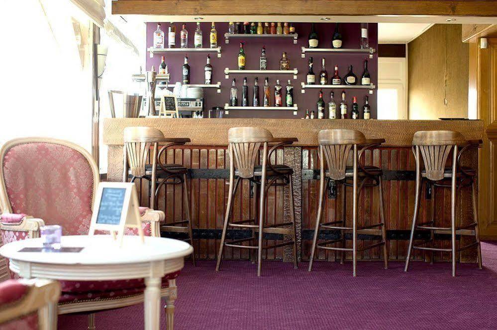 Hotel-Restaurant "La Gremelle" Ladoix-Serrigny Buitenkant foto